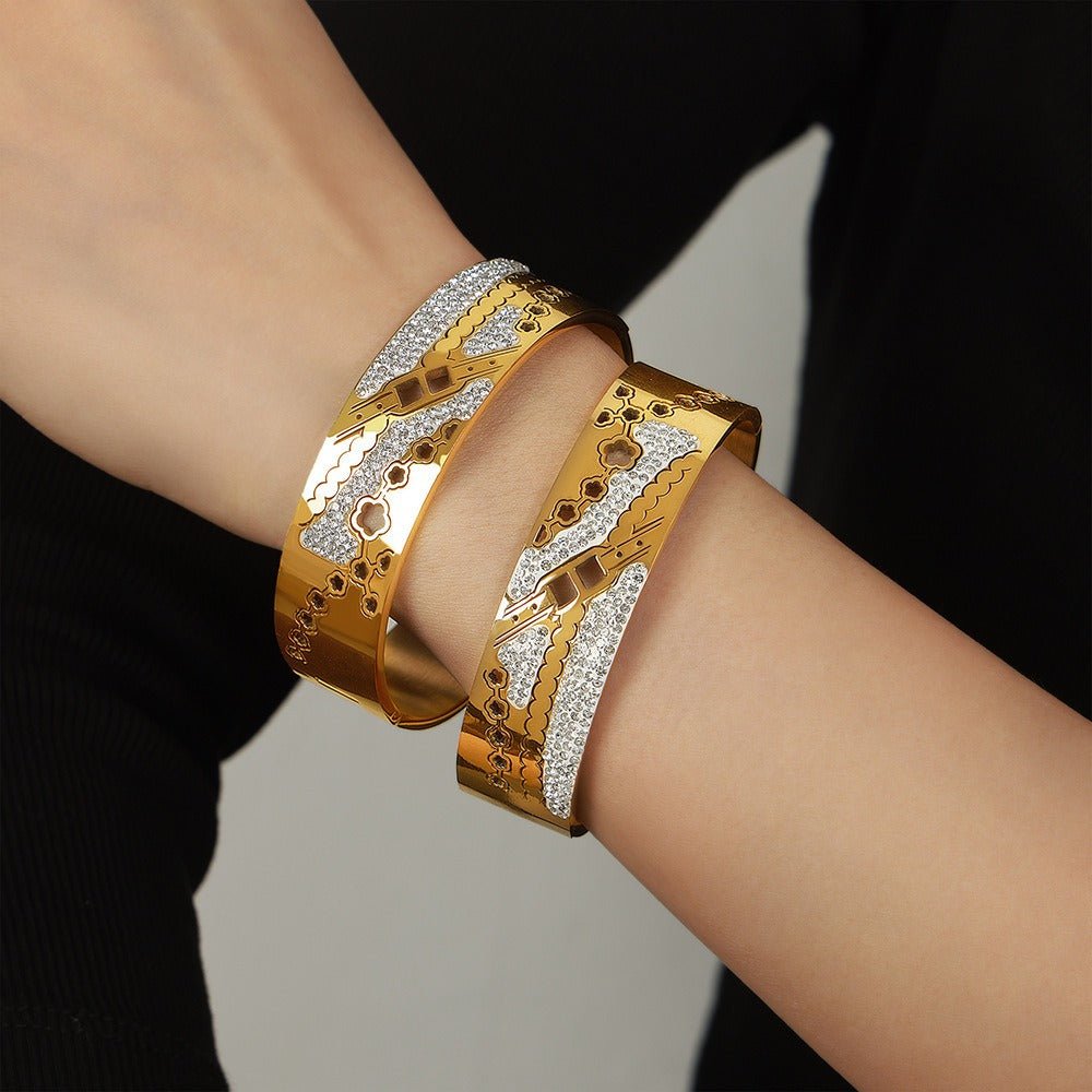 Floral Majesty Bangle - bracelet - Nuran Prestige - Gold - 